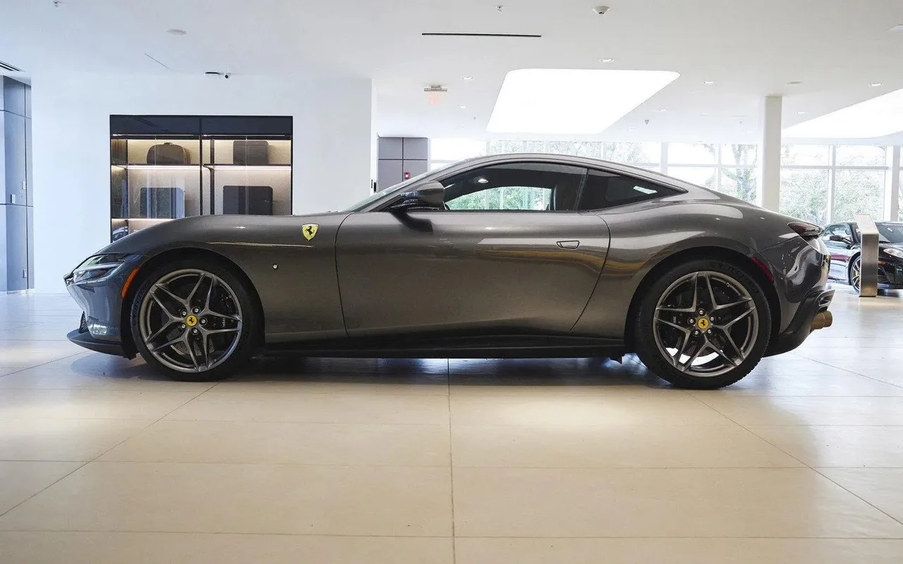 2021 Ferrari Roma - Secondary View