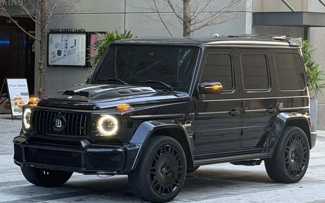 Mercedes-Benz G800 BODY KIT