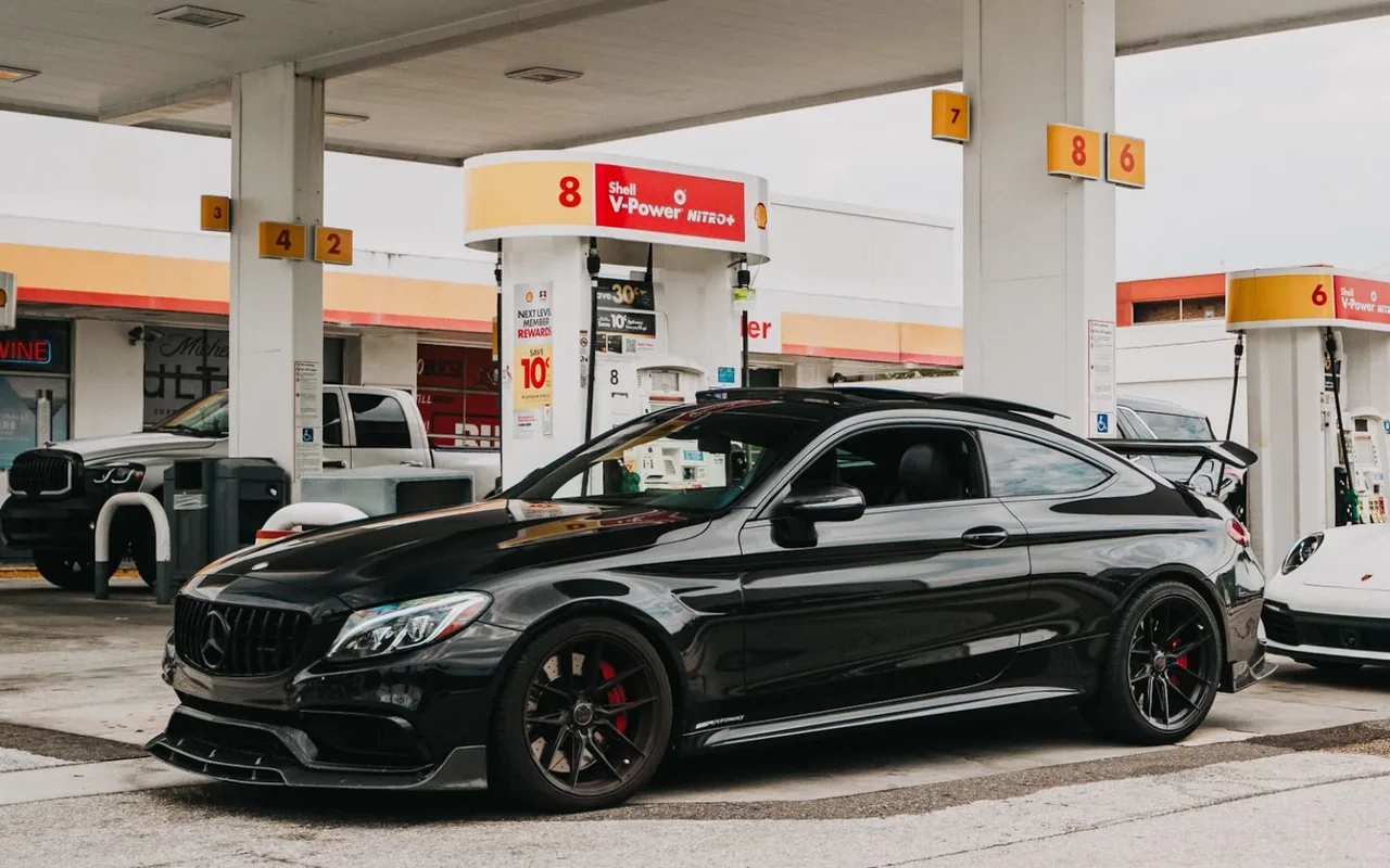 Mercedes-Benz C63 AMG