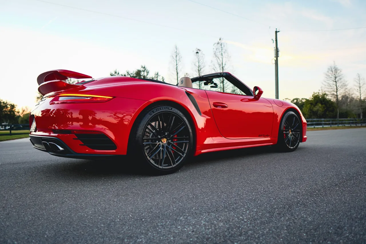 Porsche 911 Turbo Cabriolet